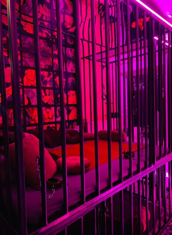 Secret Room Votre Love Room Coquine Et Insolite En Espace Privatif A טורנאי מראה חיצוני תמונה
